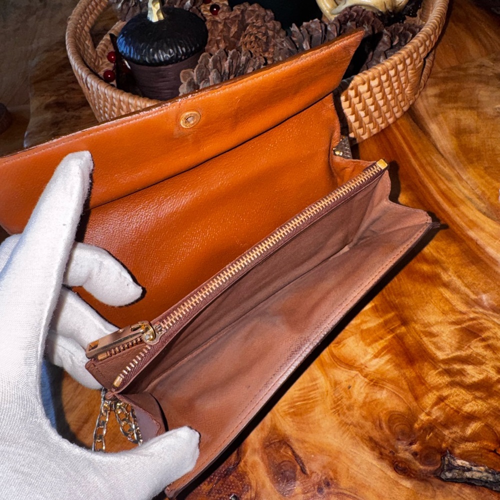 Louis Vuitton, Sarah, wallet, vintage monogram converted Crossbody - Picture 8 of 16